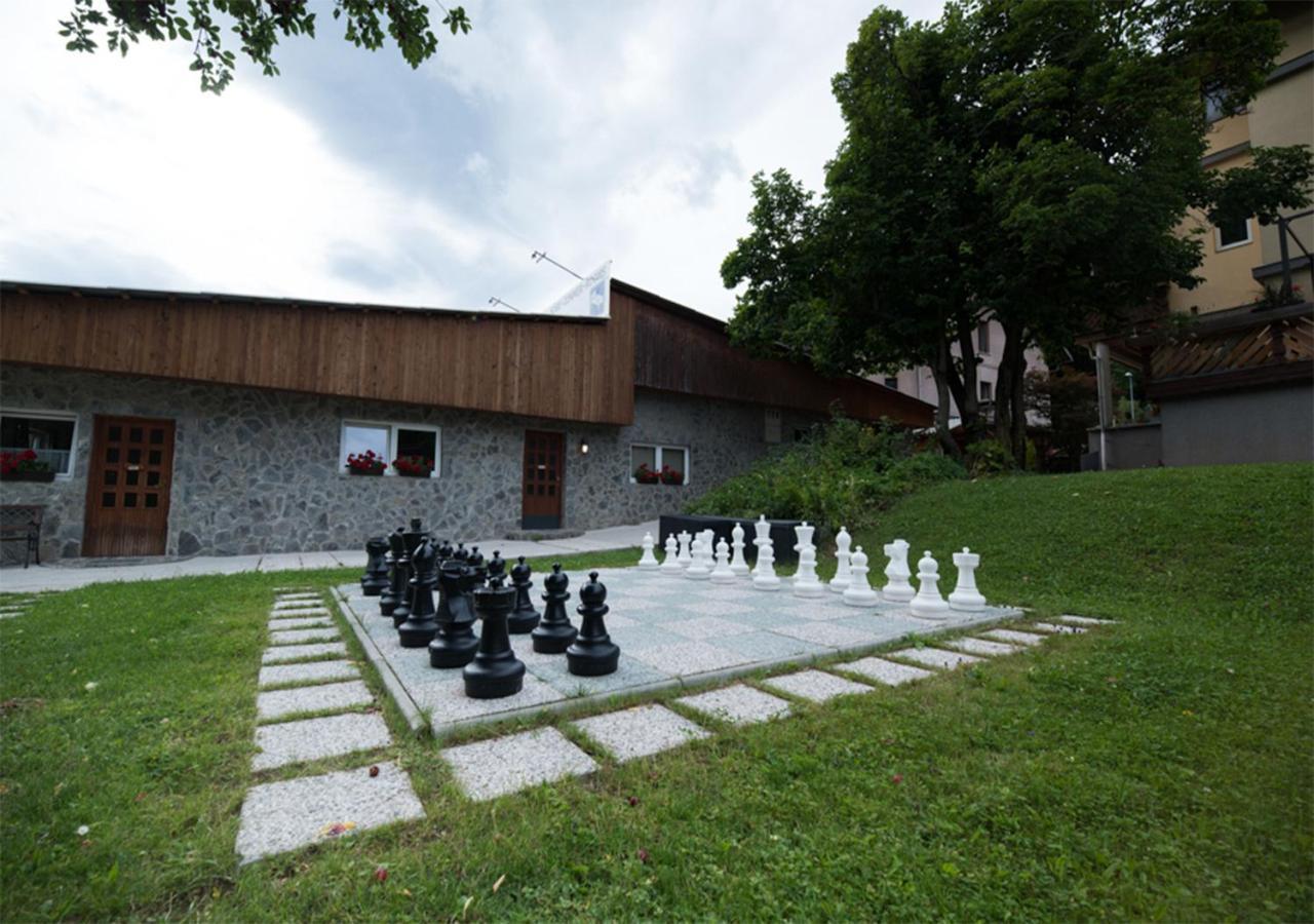 Hotel Klub Zlata Ribica Jesenice Exterior foto