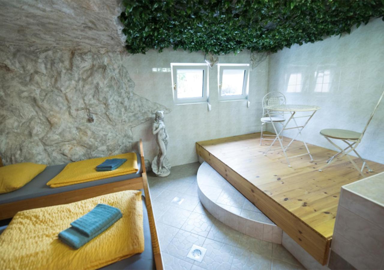 Hotel Klub Zlata Ribica Jesenice Exterior foto